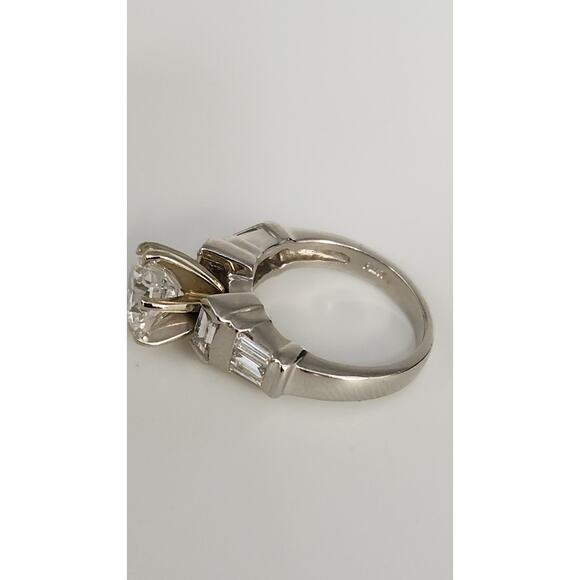 Platinum Lab Grown Round Diamond Solitaire Ring IGI Brilliant 2.01 Carat Vs2 - Picture 8 of 8